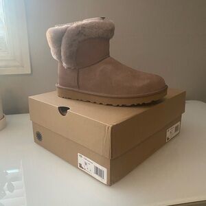 UGG Shearling Mini Boots in Tan